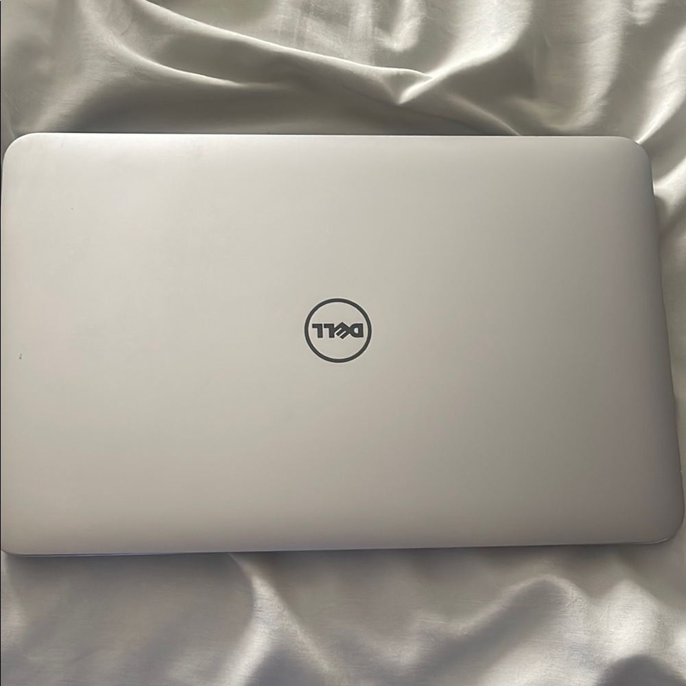 Dell XPS 9333 13.3” Laptop w/ Touchscreen